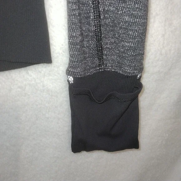 Lululemon 6 Base Runner 1/2 Zip Heathered Charcoal Gray Black Thumb Holes L-Slv - Picture 9 of 13